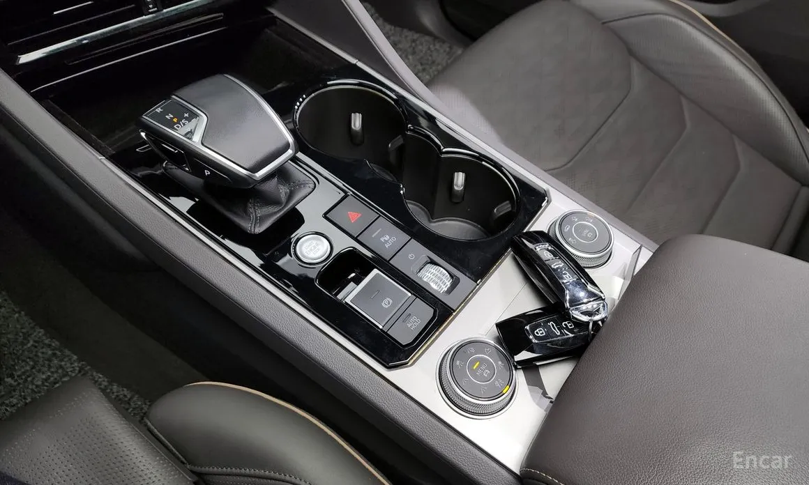 Фото 9 - Volkswagen Touareg