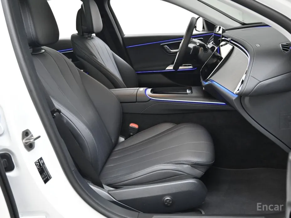 Фото 10 - Mercedes-Benz E-Class