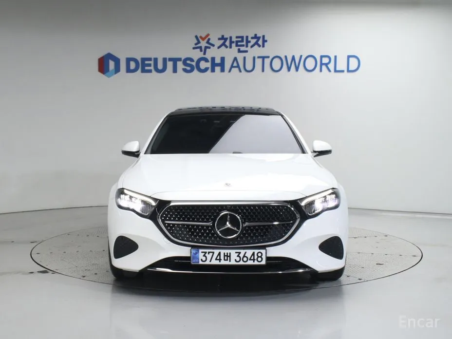 Фото 3 - Mercedes-Benz E-Class