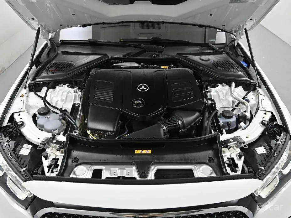 Фото 6 - Mercedes-Benz E-Class