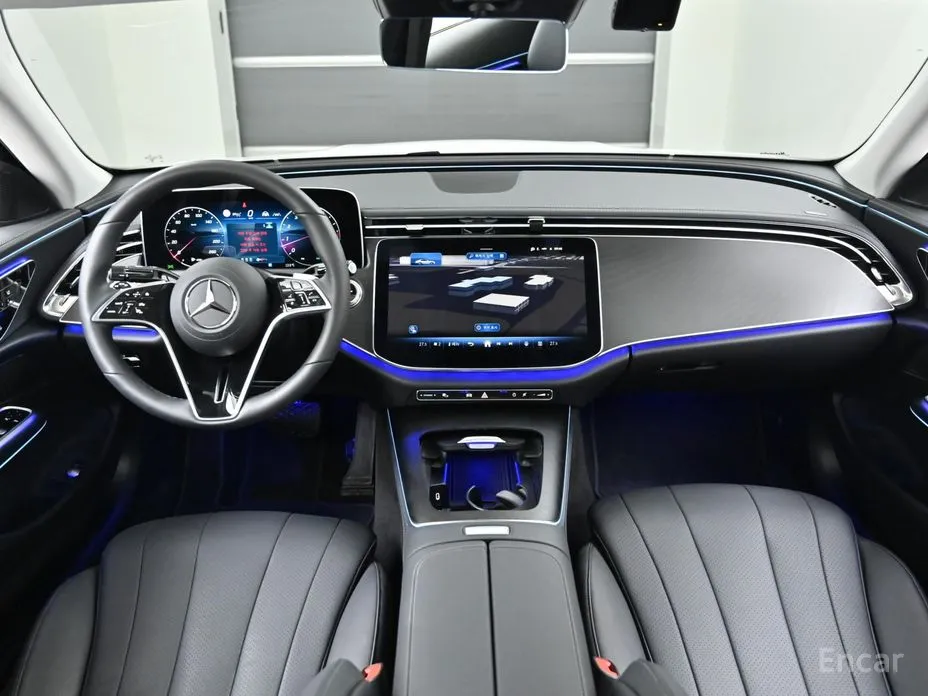 Фото 7 - Mercedes-Benz E-Class