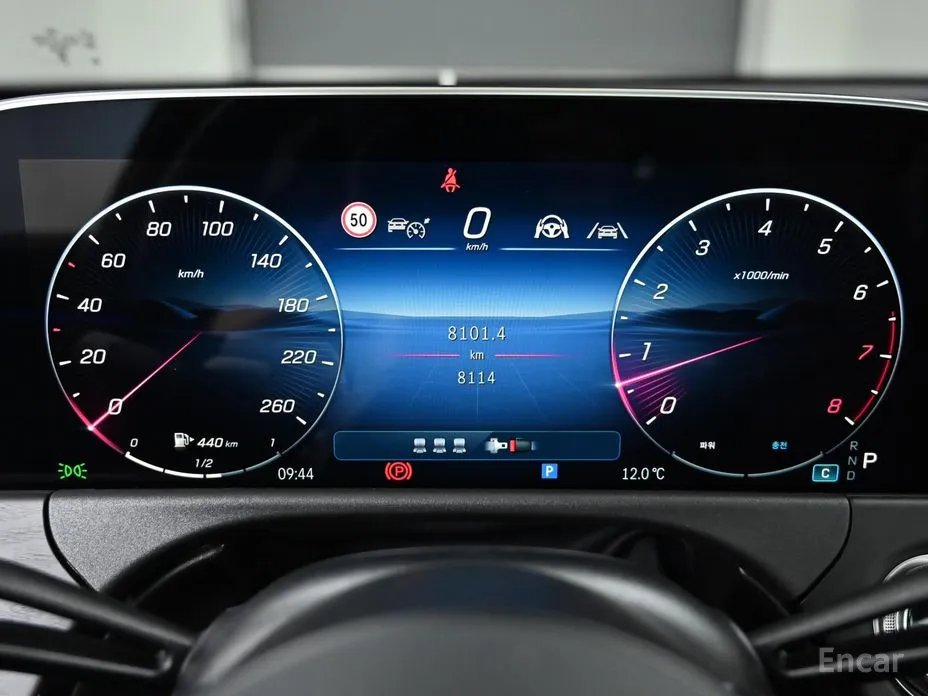 Фото 8 - Mercedes-Benz E-Class