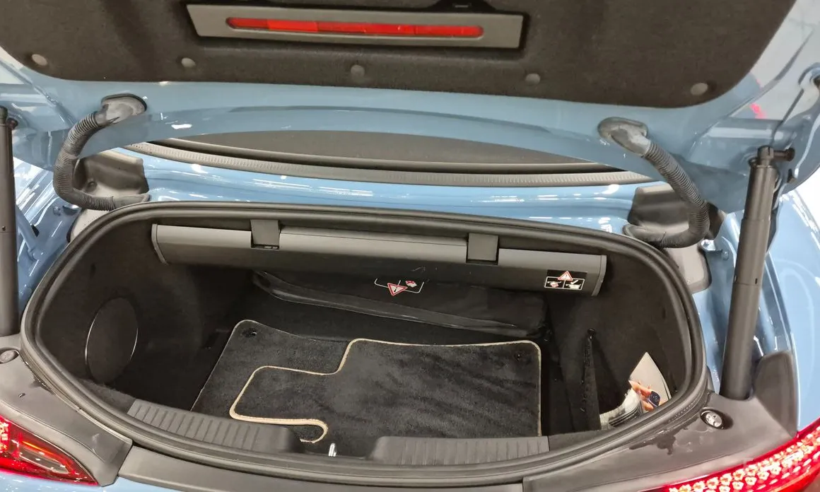 Фото 9 - Mercedes-Benz SL-Class