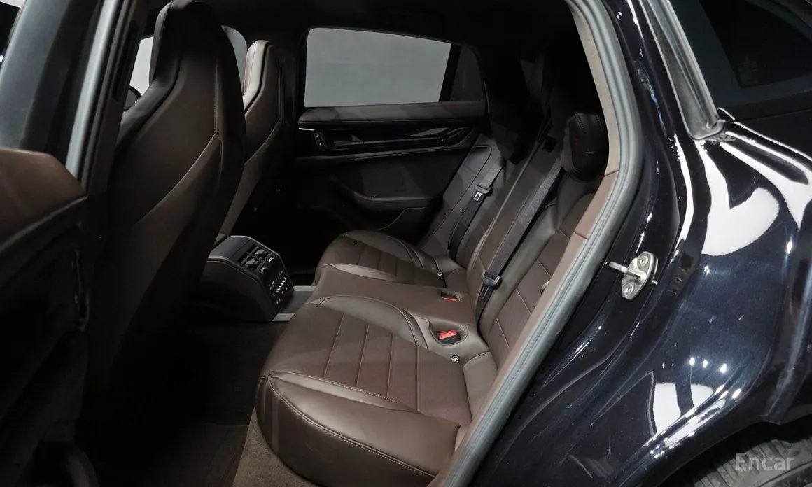 Фото 12 - Porsche Panamera