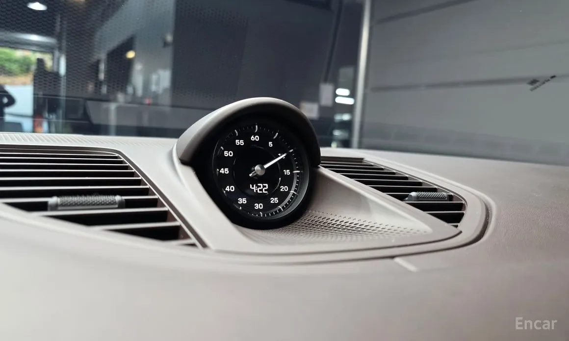 Фото 16 - Porsche Panamera