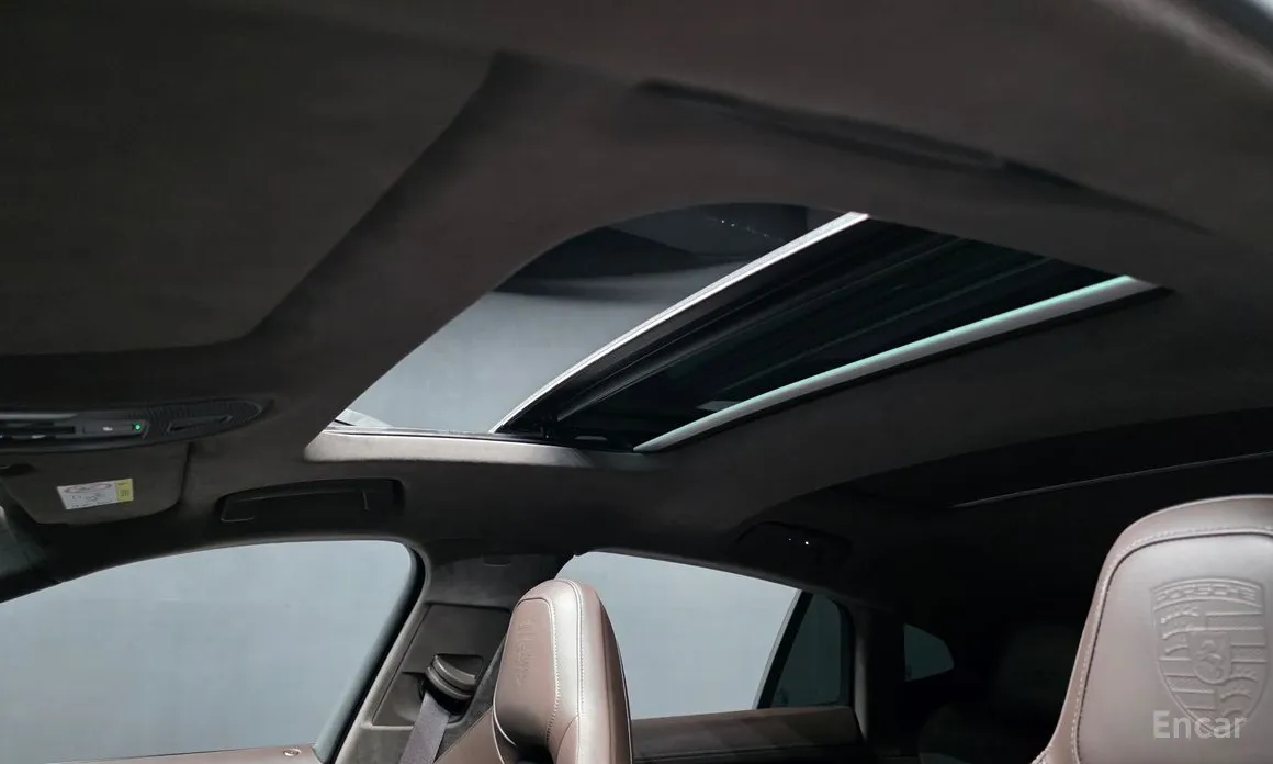 Фото 19 - Porsche Panamera