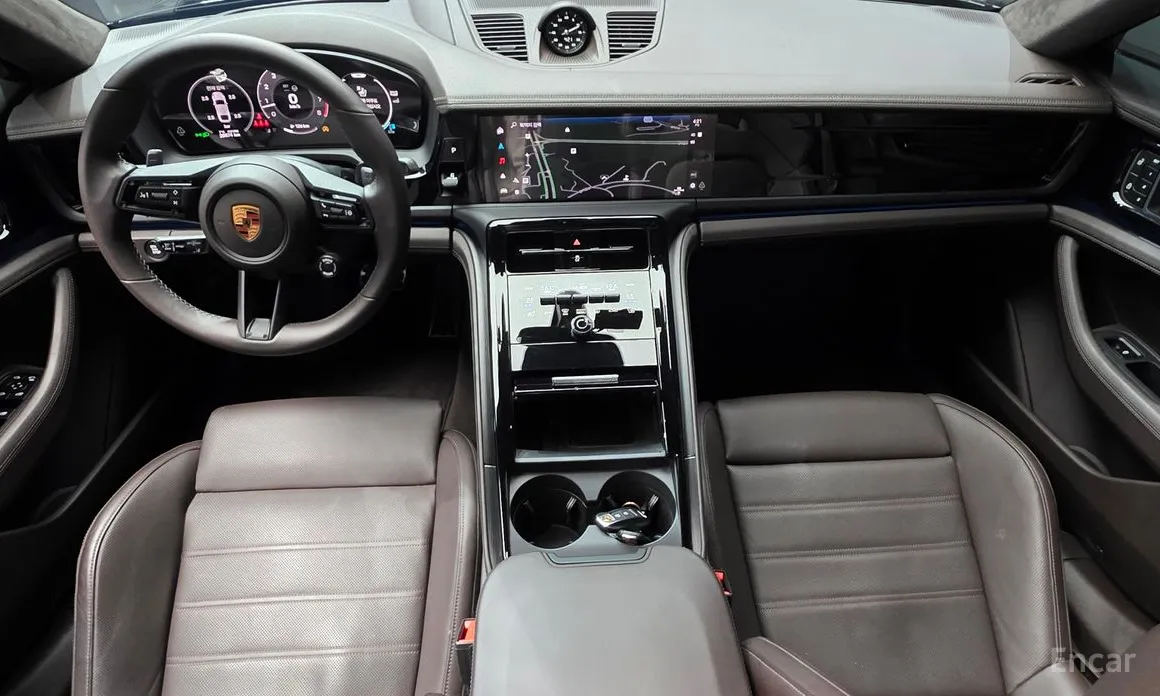 Фото 7 - Porsche Panamera