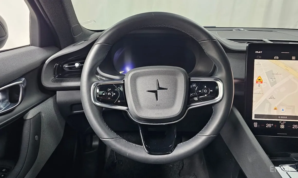 Фото 13 - Polestar 2