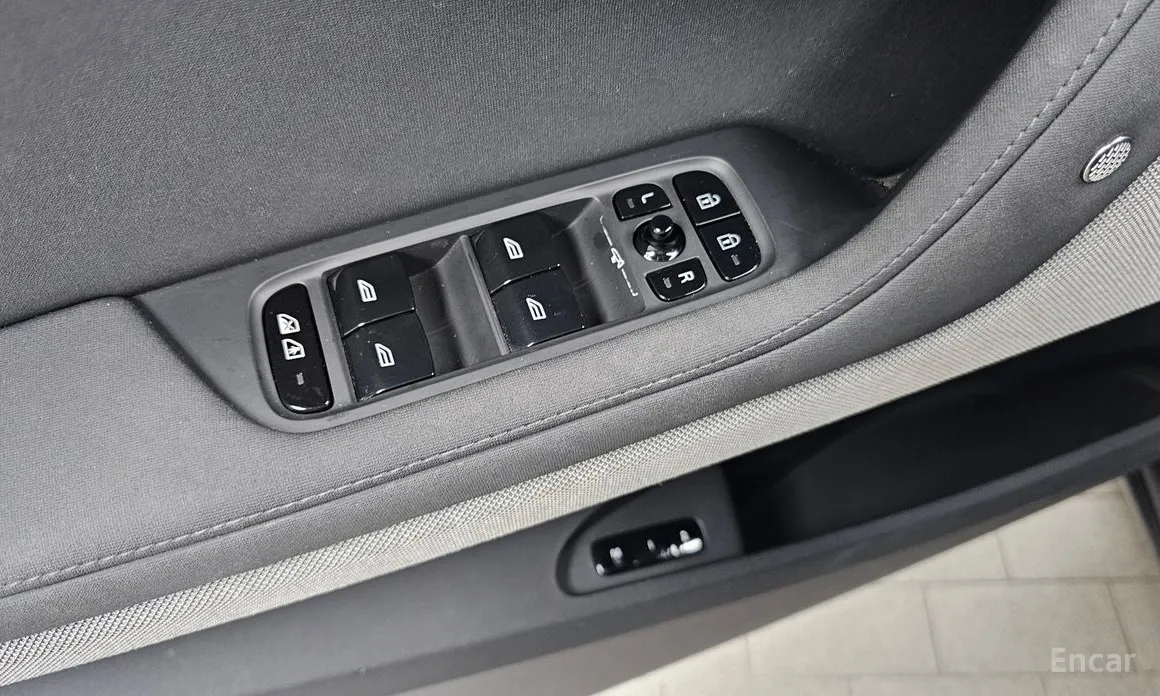 Фото 14 - Polestar 2