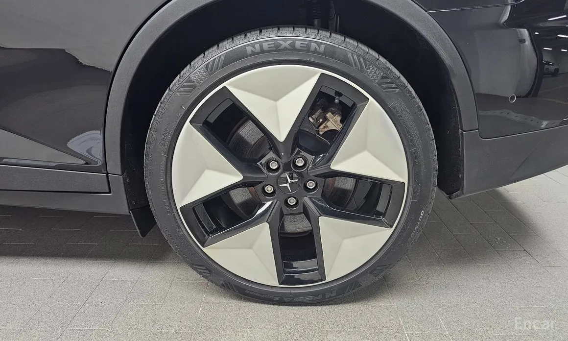 Фото 5 - Polestar 2