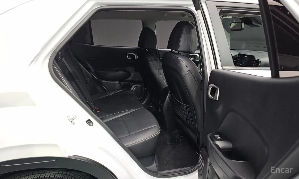 Фото 11 - Hyundai Venue