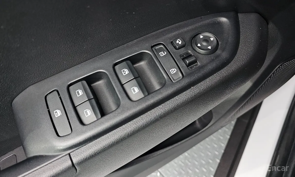 Фото 13 - Hyundai Venue