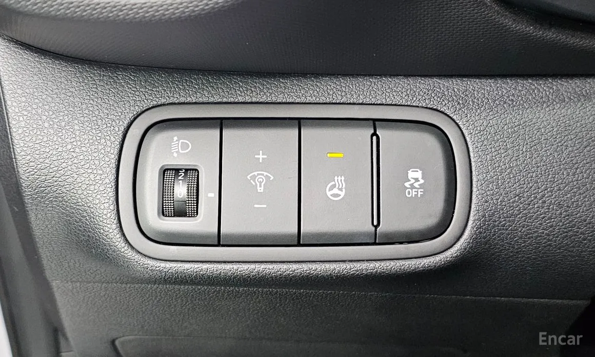 Фото 14 - Hyundai Venue