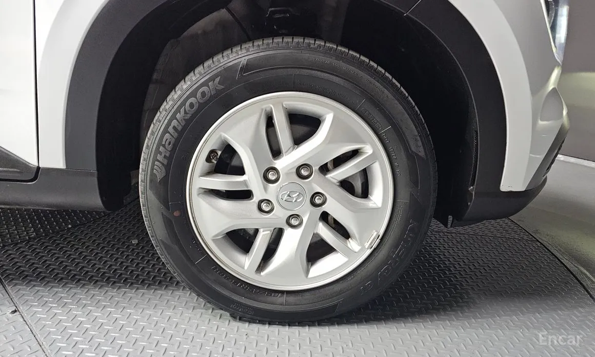 Фото 5 - Hyundai Venue