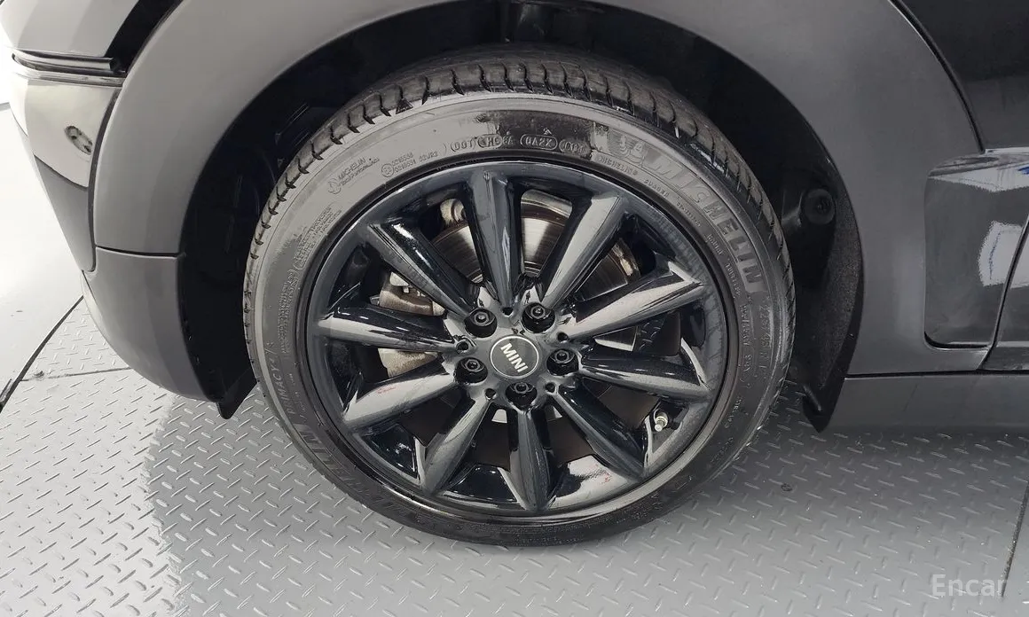 Фото 5 - Mini Clubman