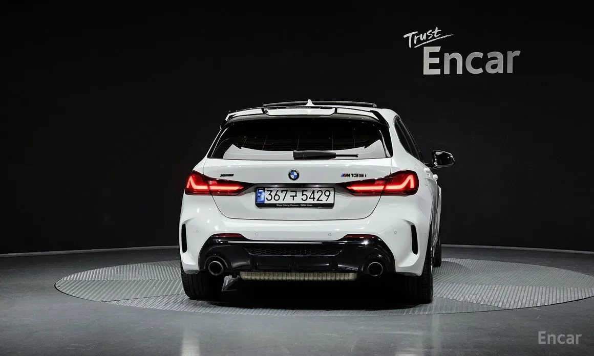 Фото 4 - BMW 1 Series