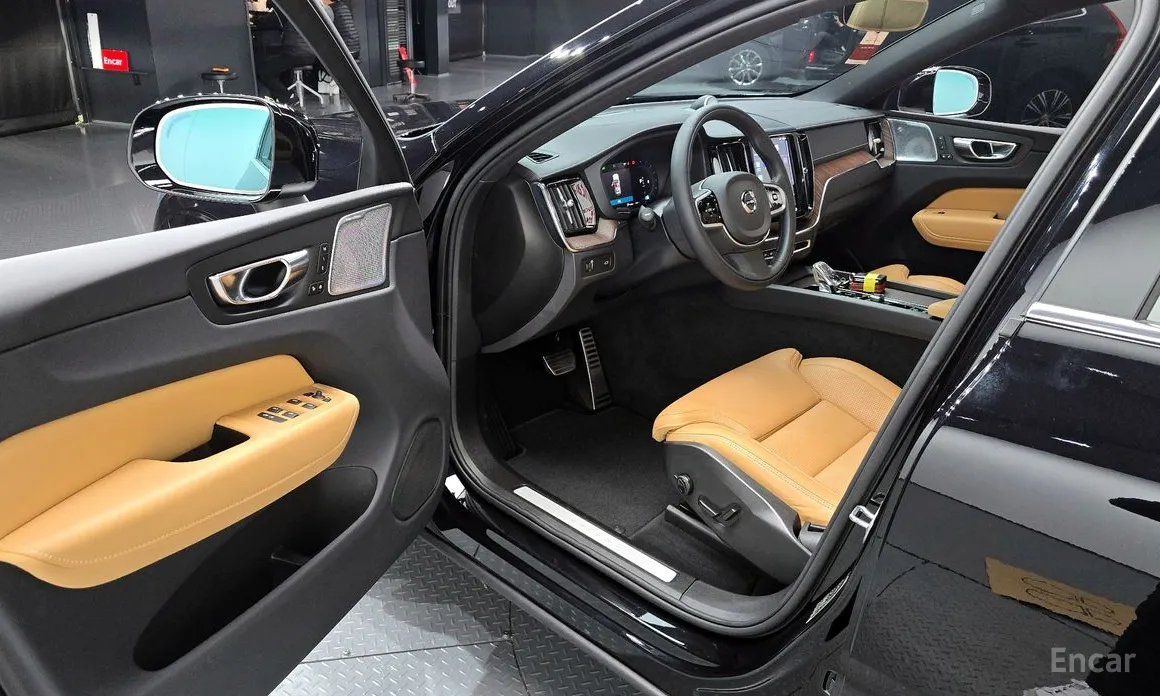 Фото 11 - Volvo XC60