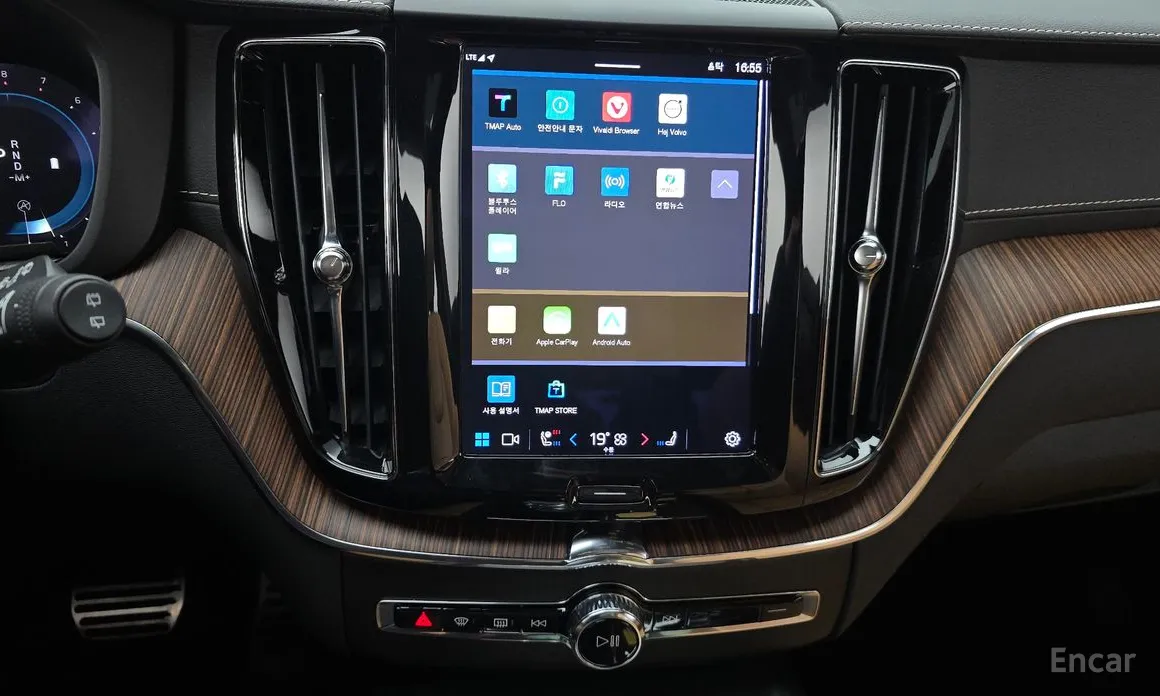 Фото 14 - Volvo XC60