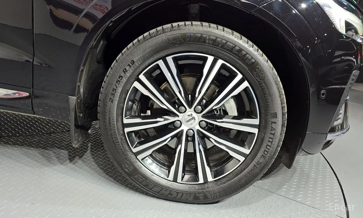 Фото 5 - Volvo XC60