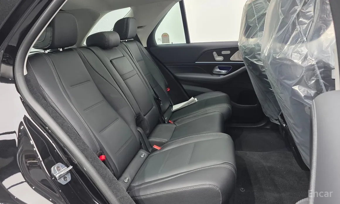 Фото 12 - Mercedes-Benz GLE-Class