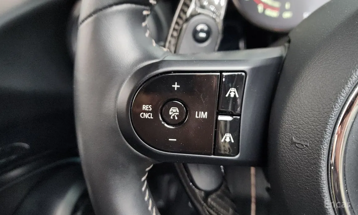 Фото 18 - Mini Cooper Convertible