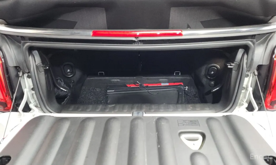 Фото 20 - Mini Cooper Convertible