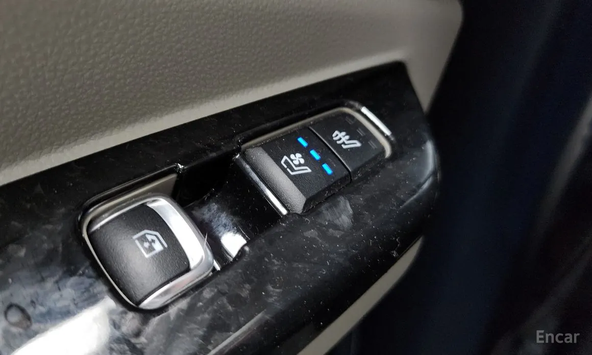 Фото 18 - Kia Carnival