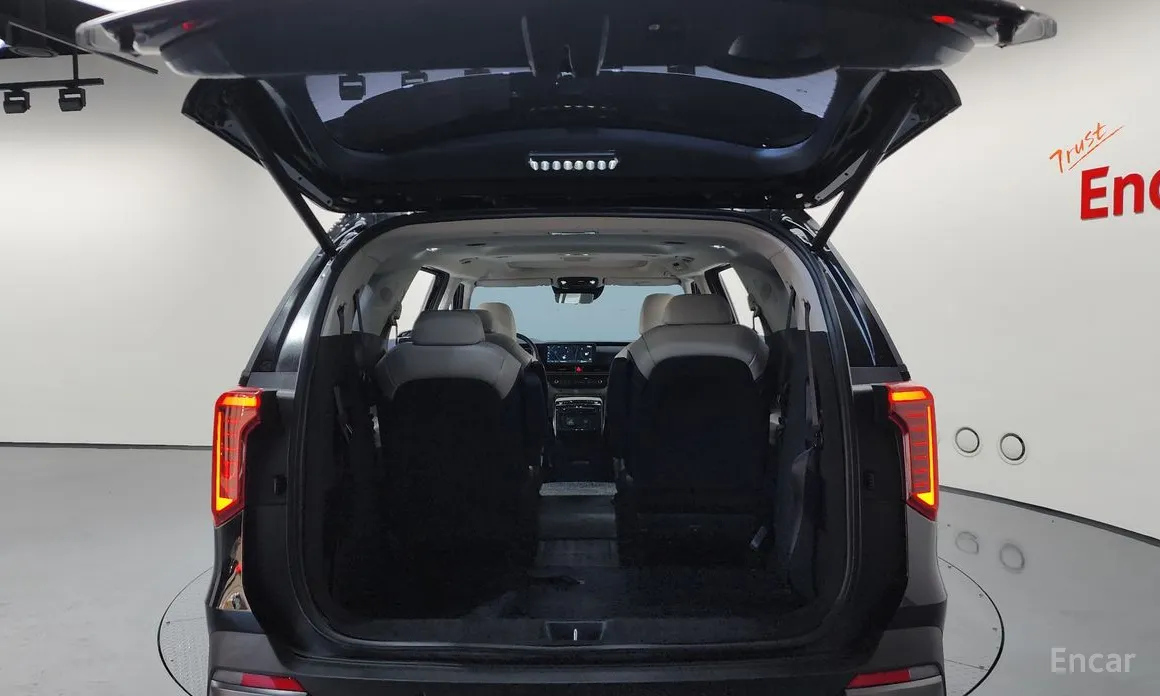 Фото 20 - Kia Carnival