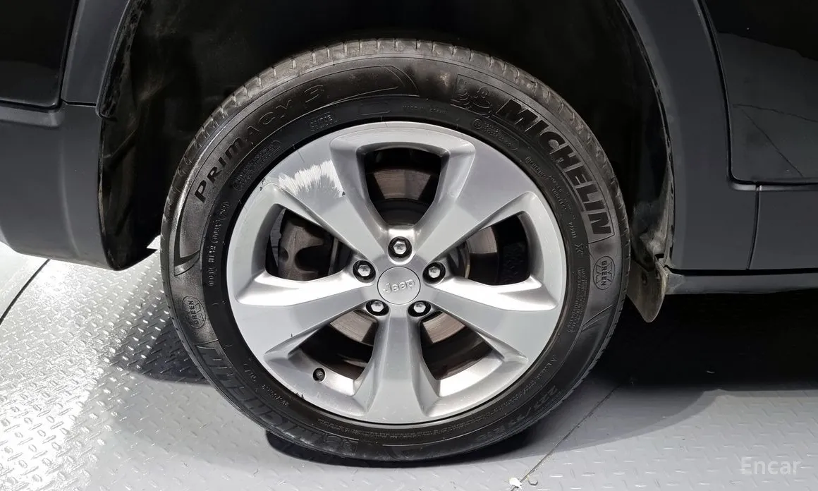 Фото 5 - Jeep Cherokee