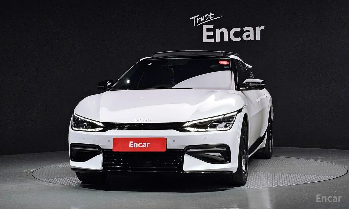 Фото 3 - Kia EV6