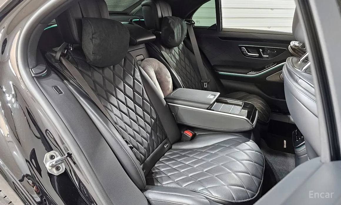 Фото 12 - Mercedes-Benz S-Class