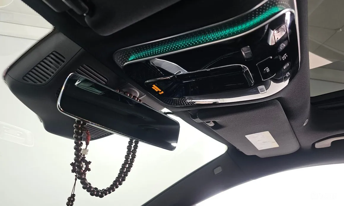 Фото 15 - Mercedes-Benz S-Class