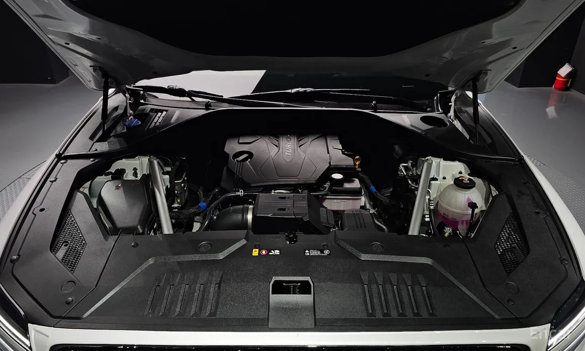 Photo 6 - Genesis GV70