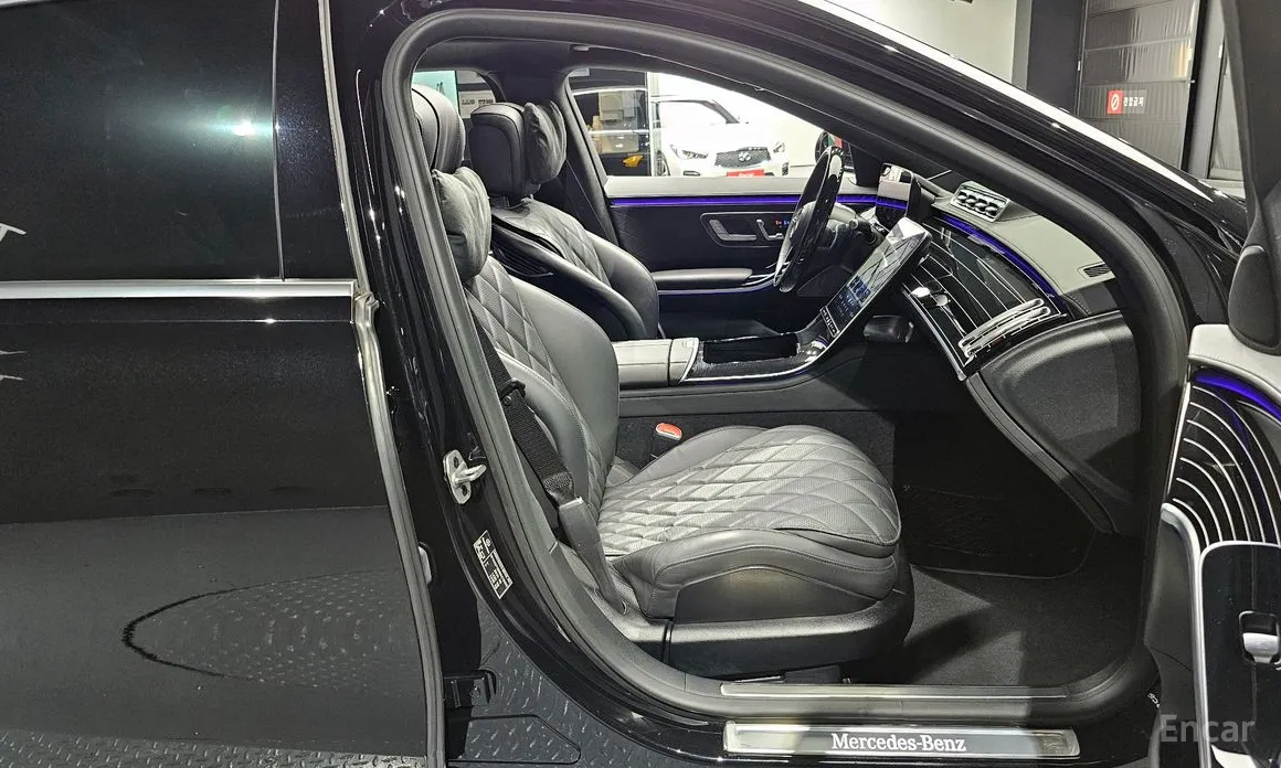 Фото 10 - Mercedes-Benz S-Class