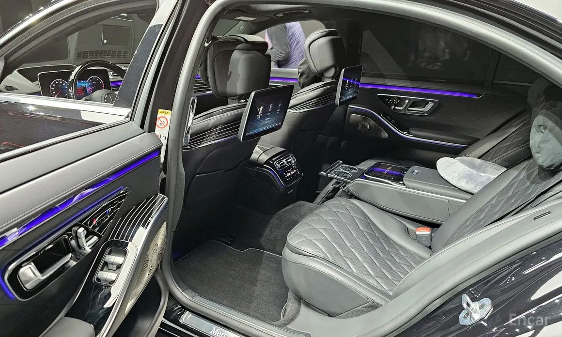 Фото 12 - Mercedes-Benz S-Class