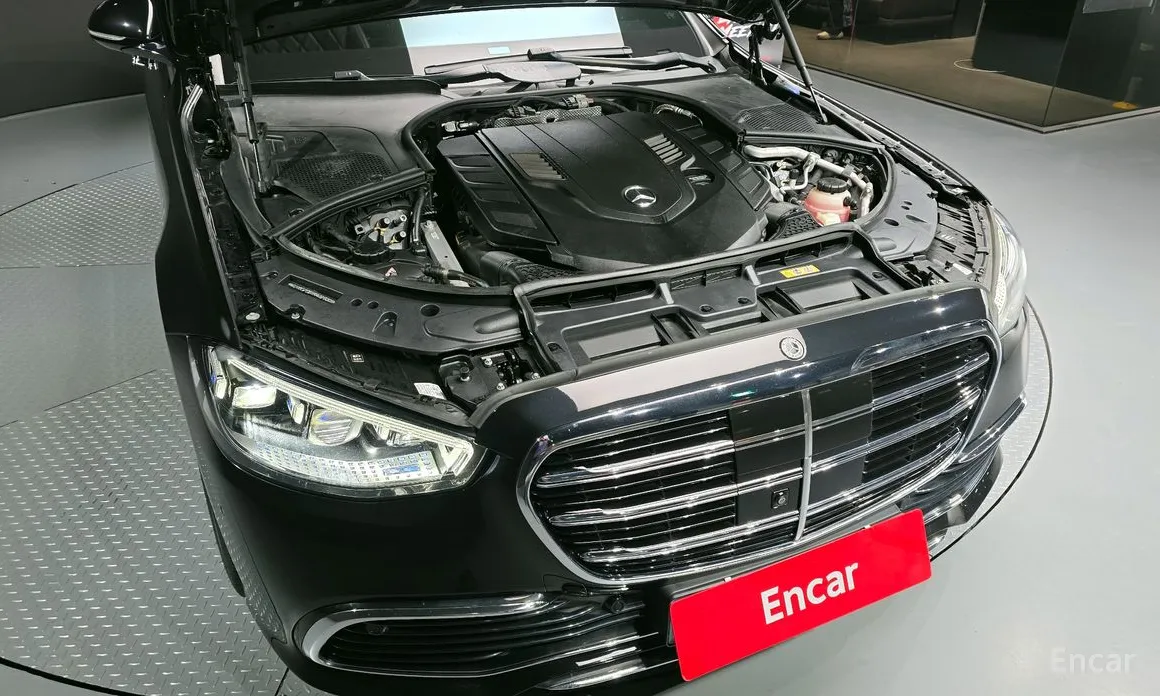 Фото 6 - Mercedes-Benz S-Class