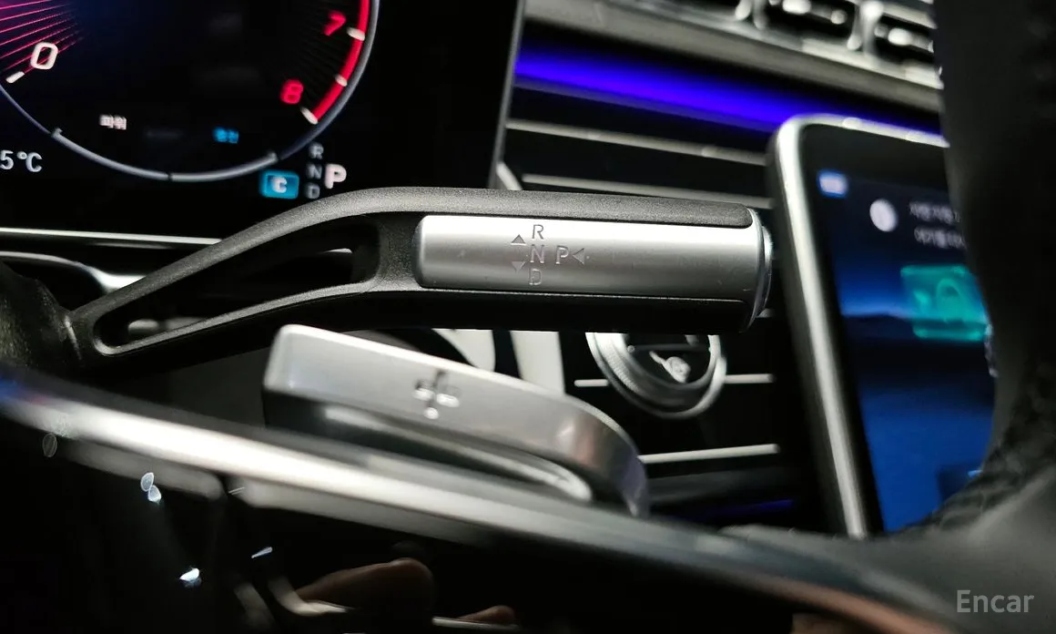 Фото 9 - Mercedes-Benz S-Class