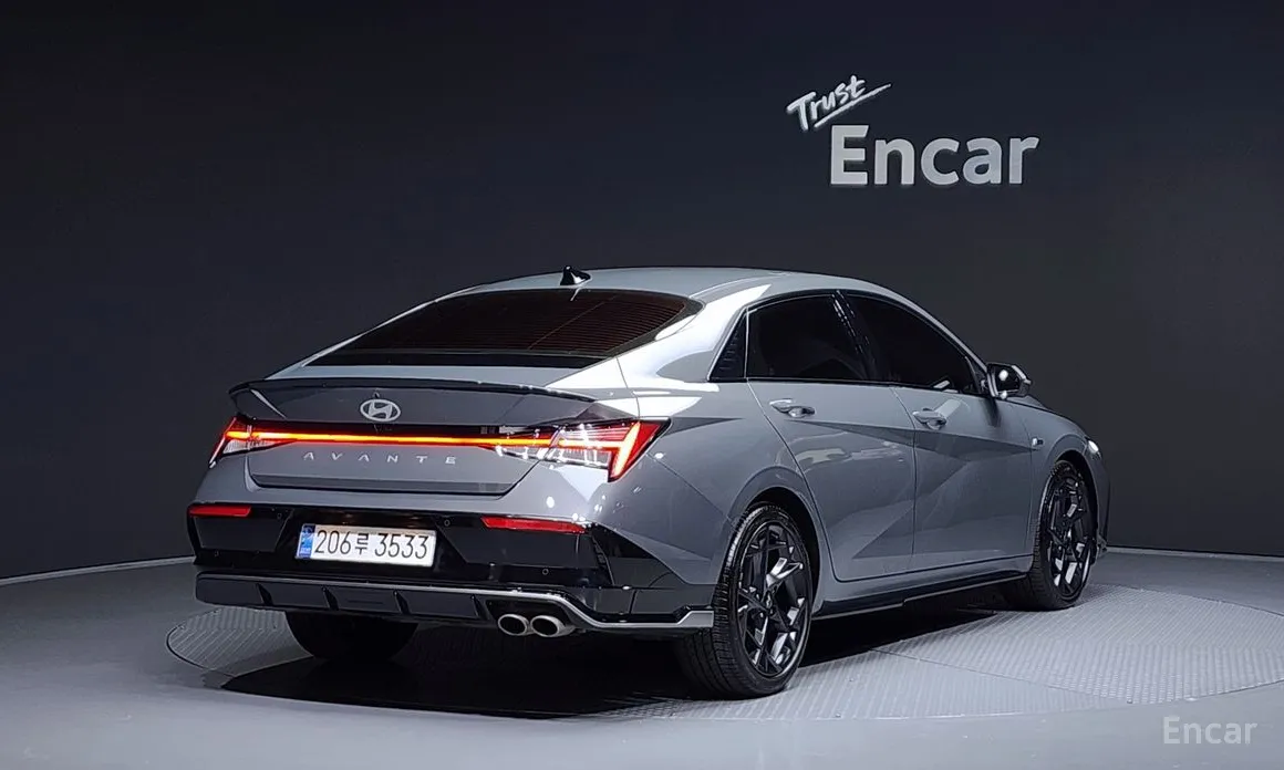 Фото 2 - Hyundai Avante