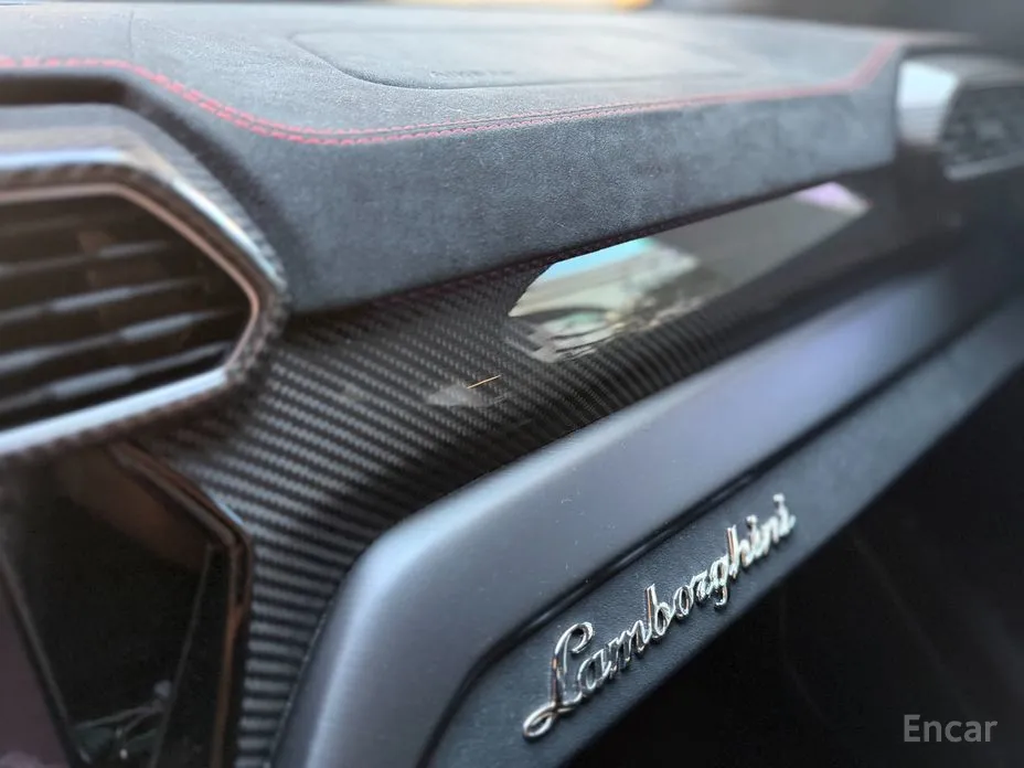 Фото 13 - Lamborghini Urus