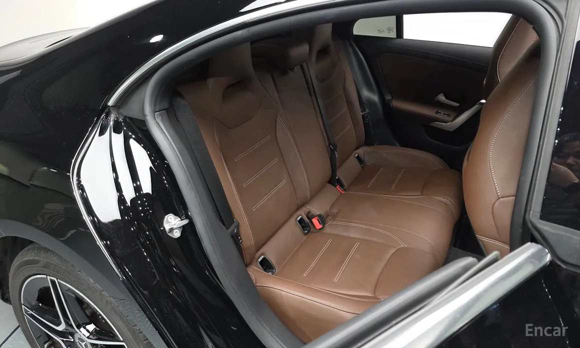 Фото 11 - Mercedes-Benz CLA-Class