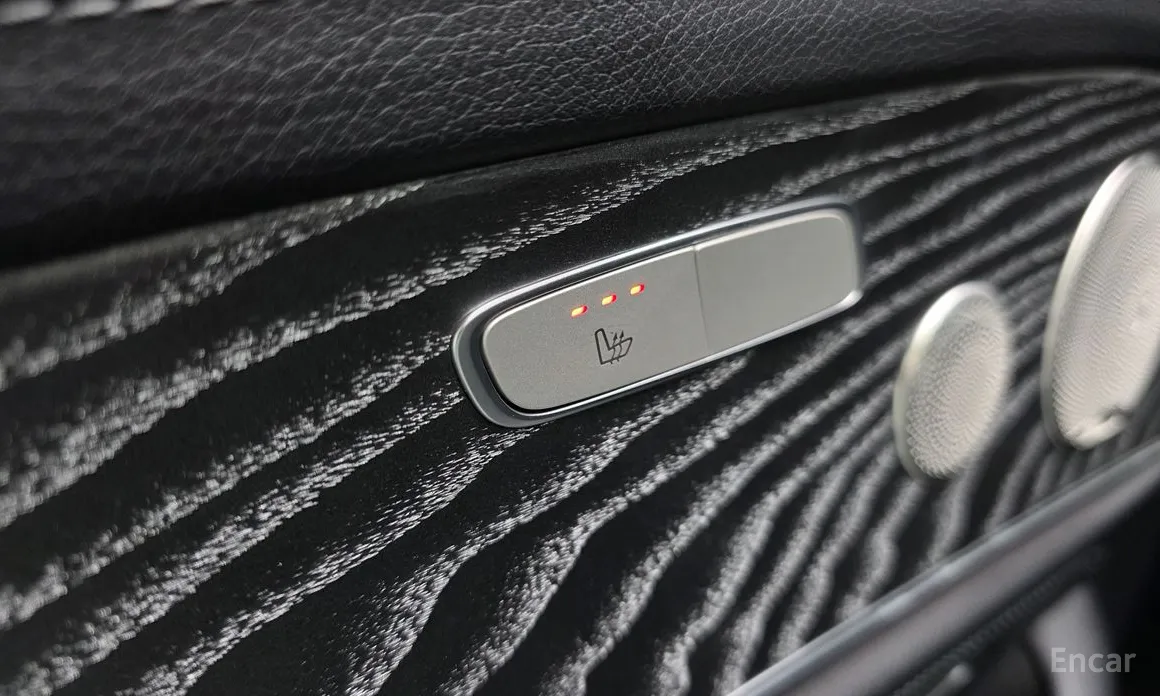 Фото 18 - Mercedes-Benz E-Class