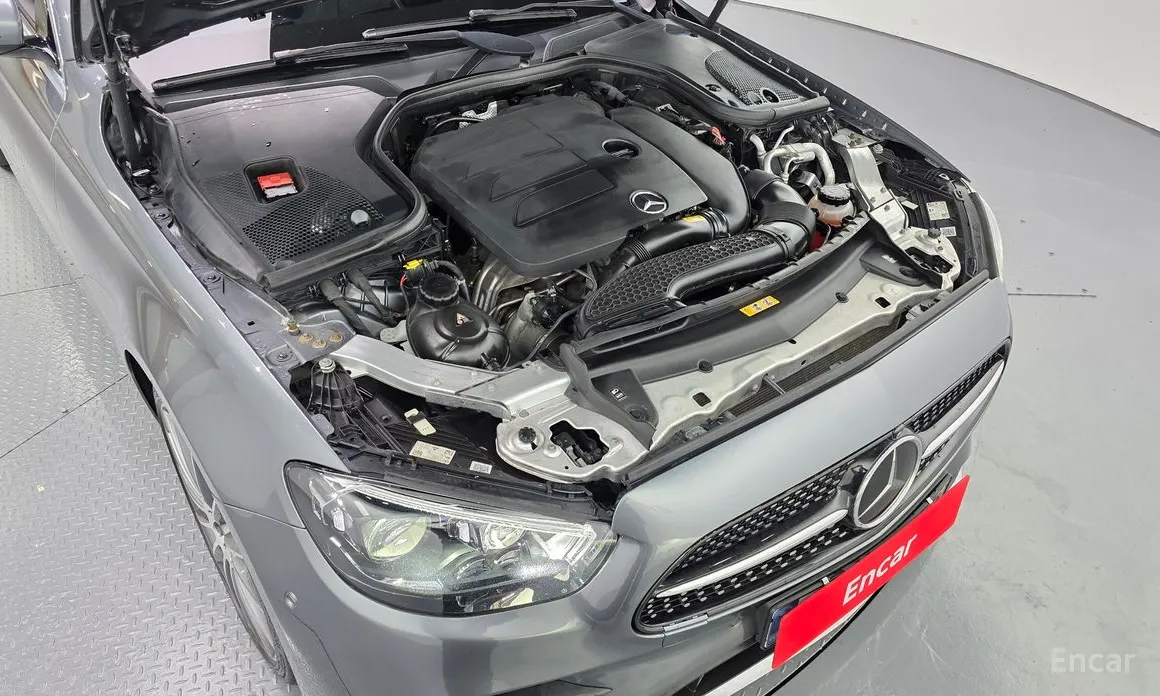 Фото 6 - Mercedes-Benz E-Class