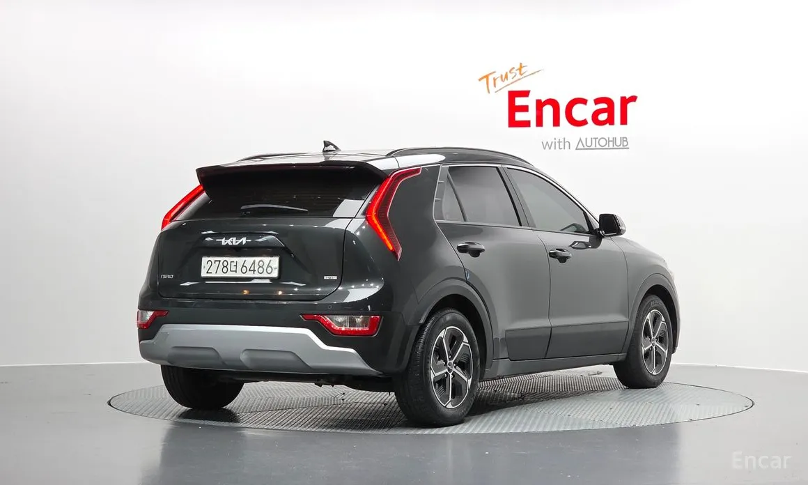 Фото 2 - Kia Niro