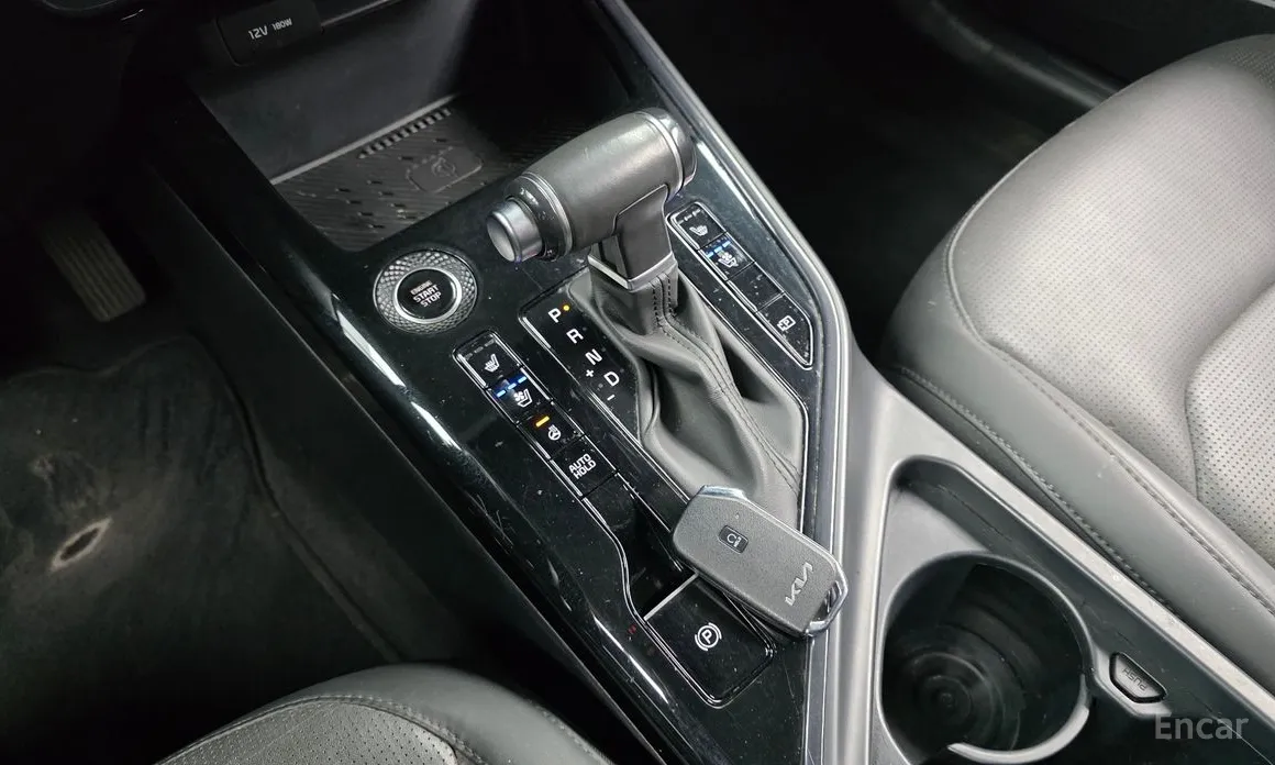 Фото 9 - Kia Niro