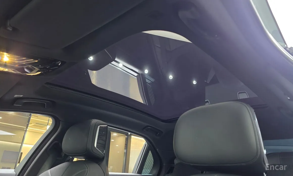 Фото 18 - BMW 7 Series