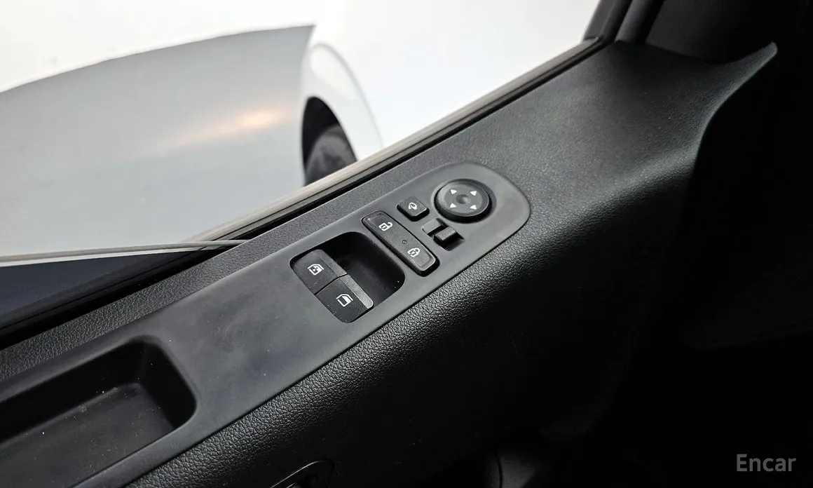 Фото 17 - Hyundai Staria