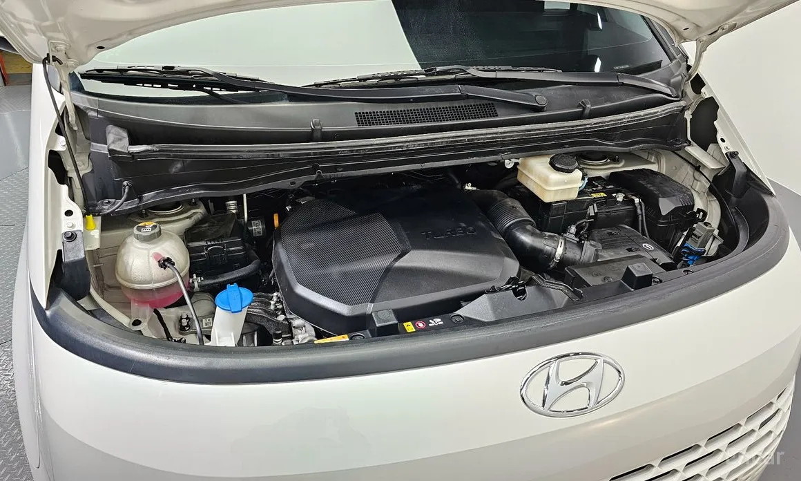 Фото 6 - Hyundai Staria