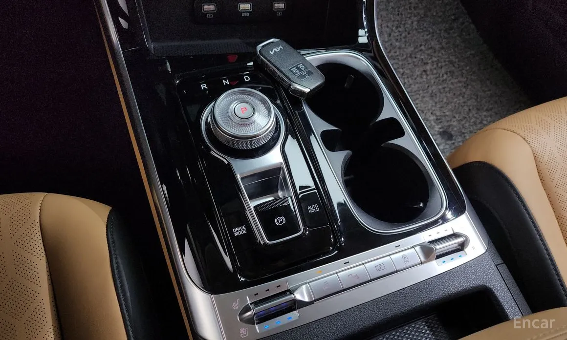 Фото 9 - Kia Carnival