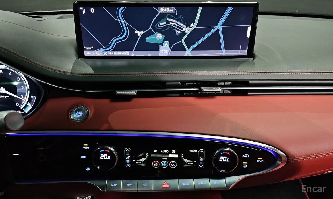 Фото 14 - Genesis GV70