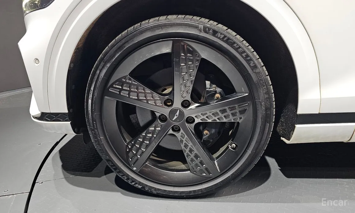 Фото 5 - Genesis GV70